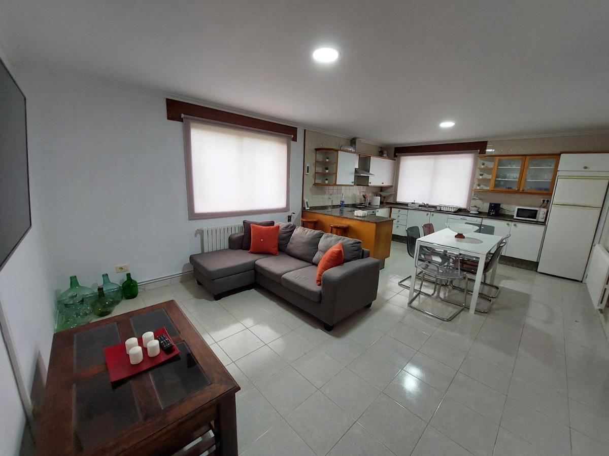 Acogedora Casa De Campo Neda Exteriör bild
