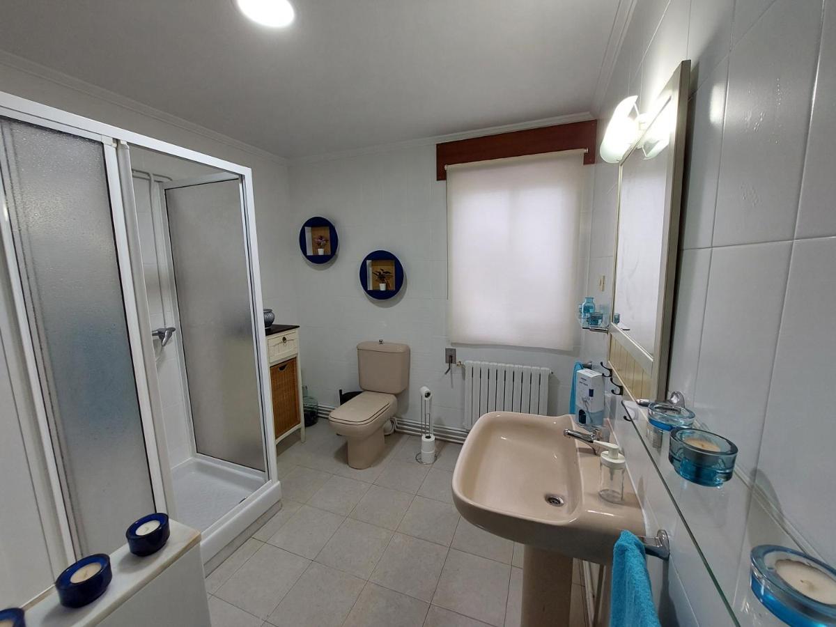 Acogedora Casa De Campo Neda Exteriör bild